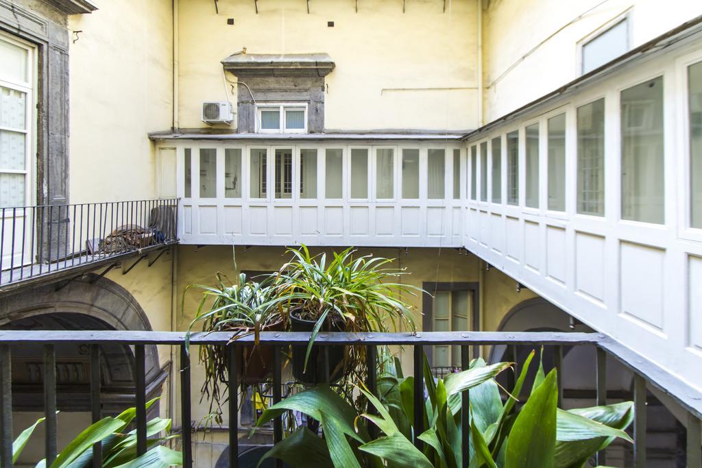 Residenza Principe Di Carafa Hotell Neapel Exteriör bild